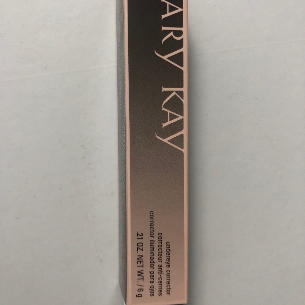 Mary Kay Under Eye Corrector